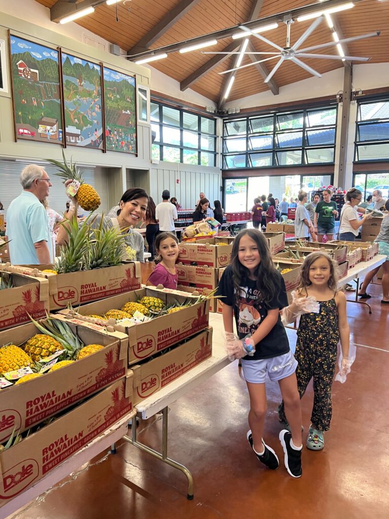 December ‘Ohana Foodbank Distribution Volunteer