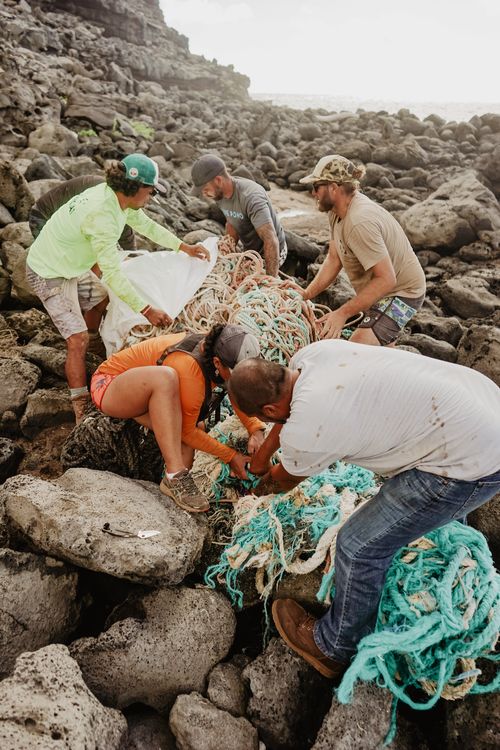 BELLOWS BEACH CLEANUP